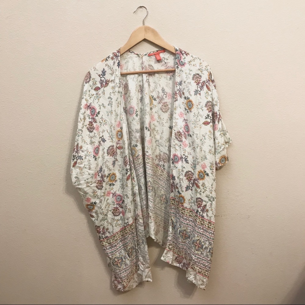 Chelsea and Violet Floral kimono
